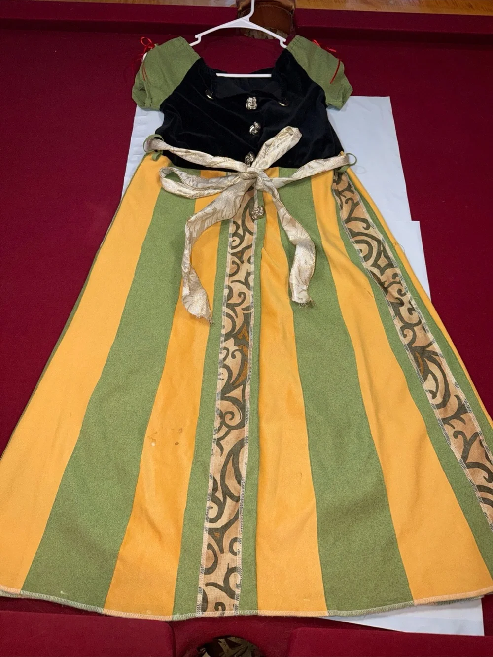 Princess ANNA black Green Yellow Coronation Dress, Disney Theatre, GIRLS Size XL